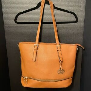 Brown zippered tote
